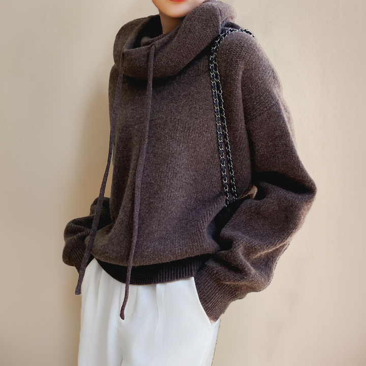 Britta oversized Cowl-Neck Hoodie in Braun, Seitenansicht
