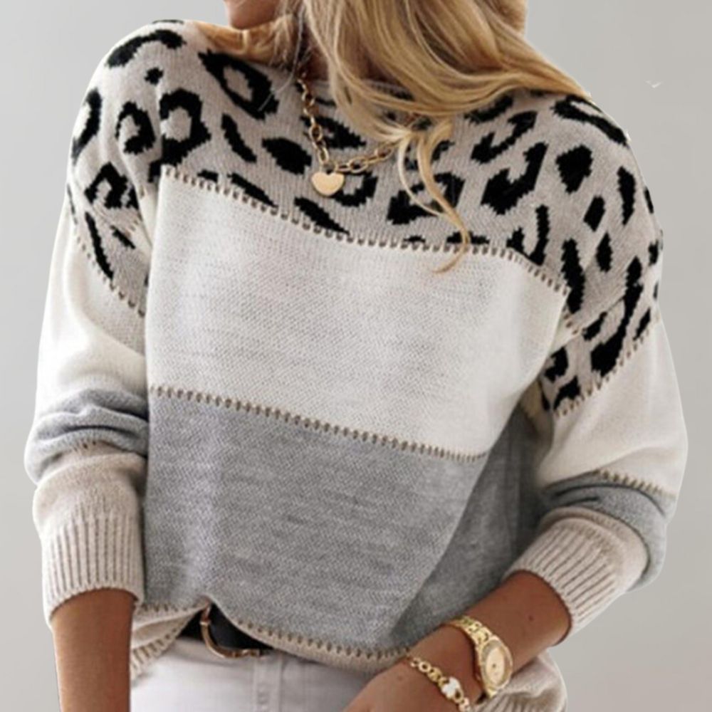 Delphine Strickpullover Rückenansicht mit Leopardenmuster