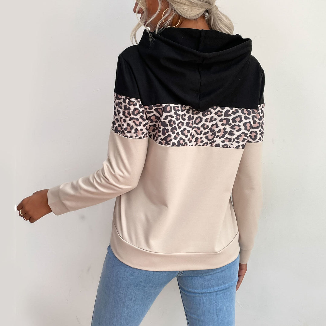 Fenja Hoodie Rückansicht mit Kapuze