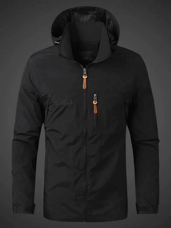 Julius wasserdichte Kapuzenjacke in Schwarz, Vorderansicht