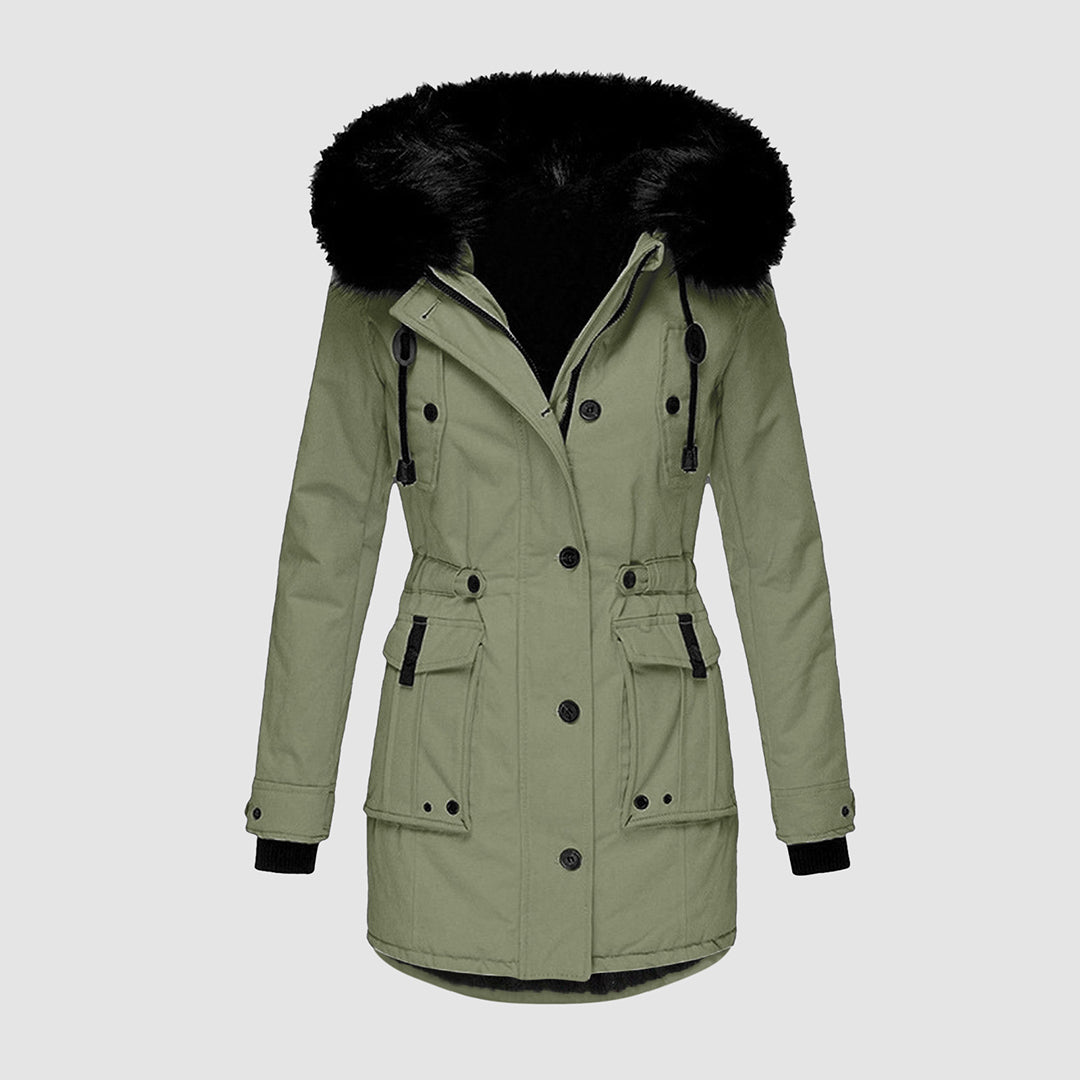 Kiara Winterjacke mit Fellkapuze in Olivgrün, Vorderansicht
