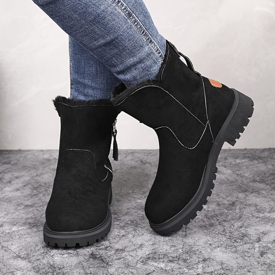 Livia Ankle Boots in Schwarz, Rückansicht beider Stiefel
