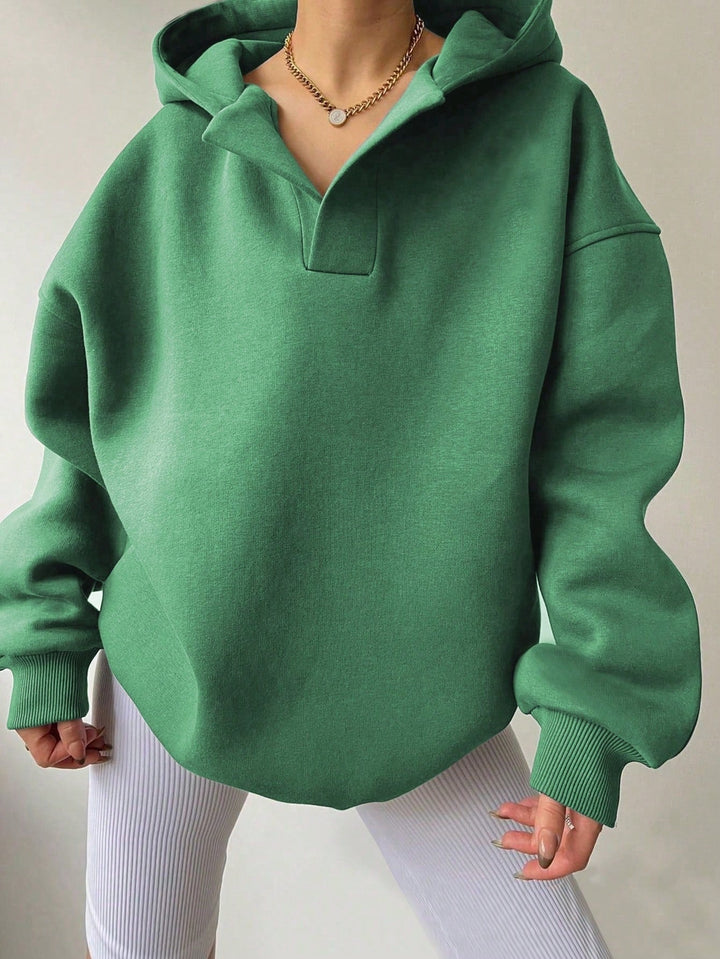 Nadja Oversized Hoodie in Grün, Vorderansicht