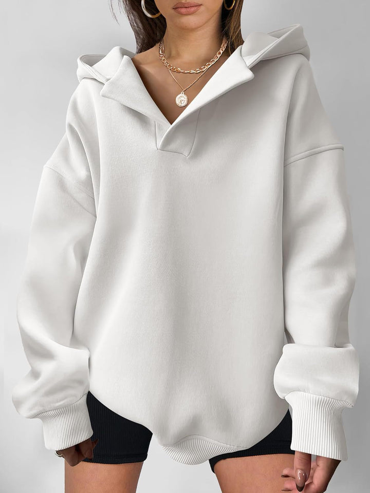 Nadja Oversized Hoodie in Weiss, Vorderansicht Nahaufnahme