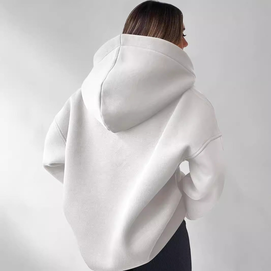 Nadja Oversized Hoodie in Weiss, Rückenansicht mit Kapuze