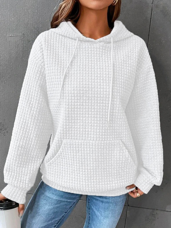 Odina Waffelstrick Kapuzenpullover in Weiss, Vorderansicht