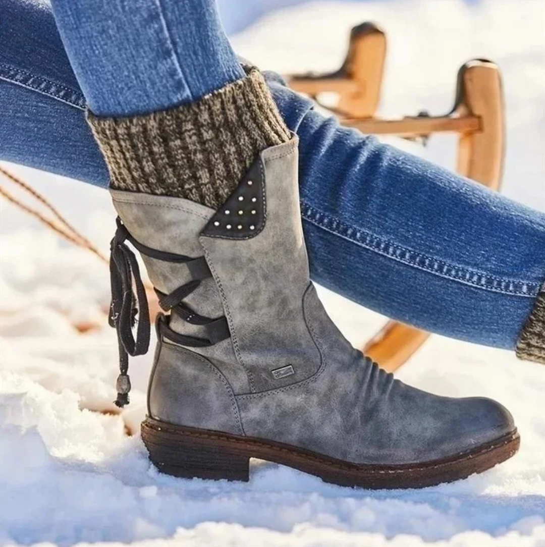 Sanna Mid-Calf Boots mit Strickbündchen in Grau, Nahaufnahme Seitenansicht