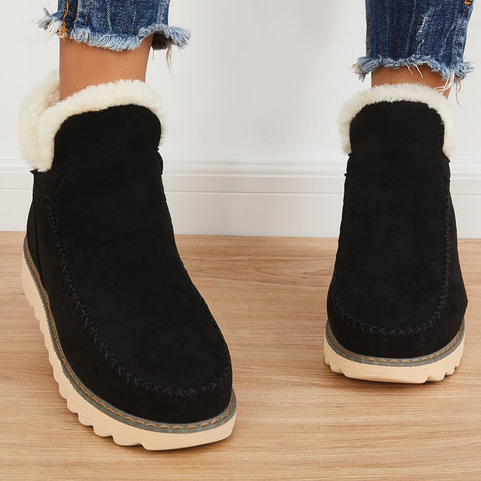 Selina Ankle Boots in Schwarz, Rückansicht getragen mit Leggings