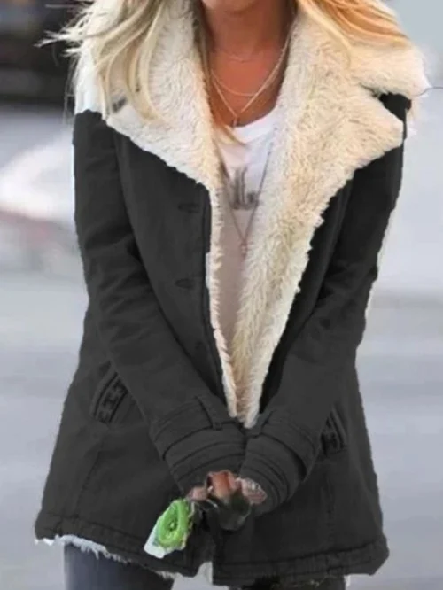 Talia schwarze Winterjacke mit Fellkragen, Vorderansicht