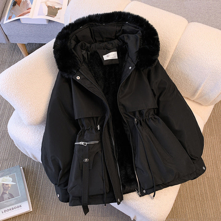 Talina Winterjacke in Schwarz mit Fellkapuze, Vorderansicht