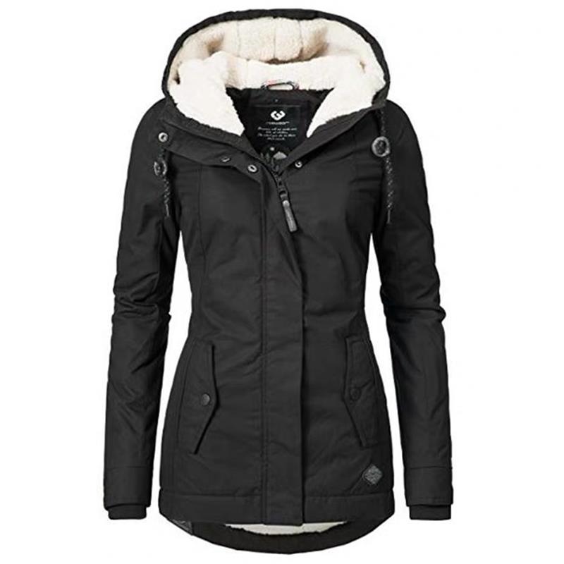 Talina Winterjacke in Schwarz mit Kapuze, Vorderansicht