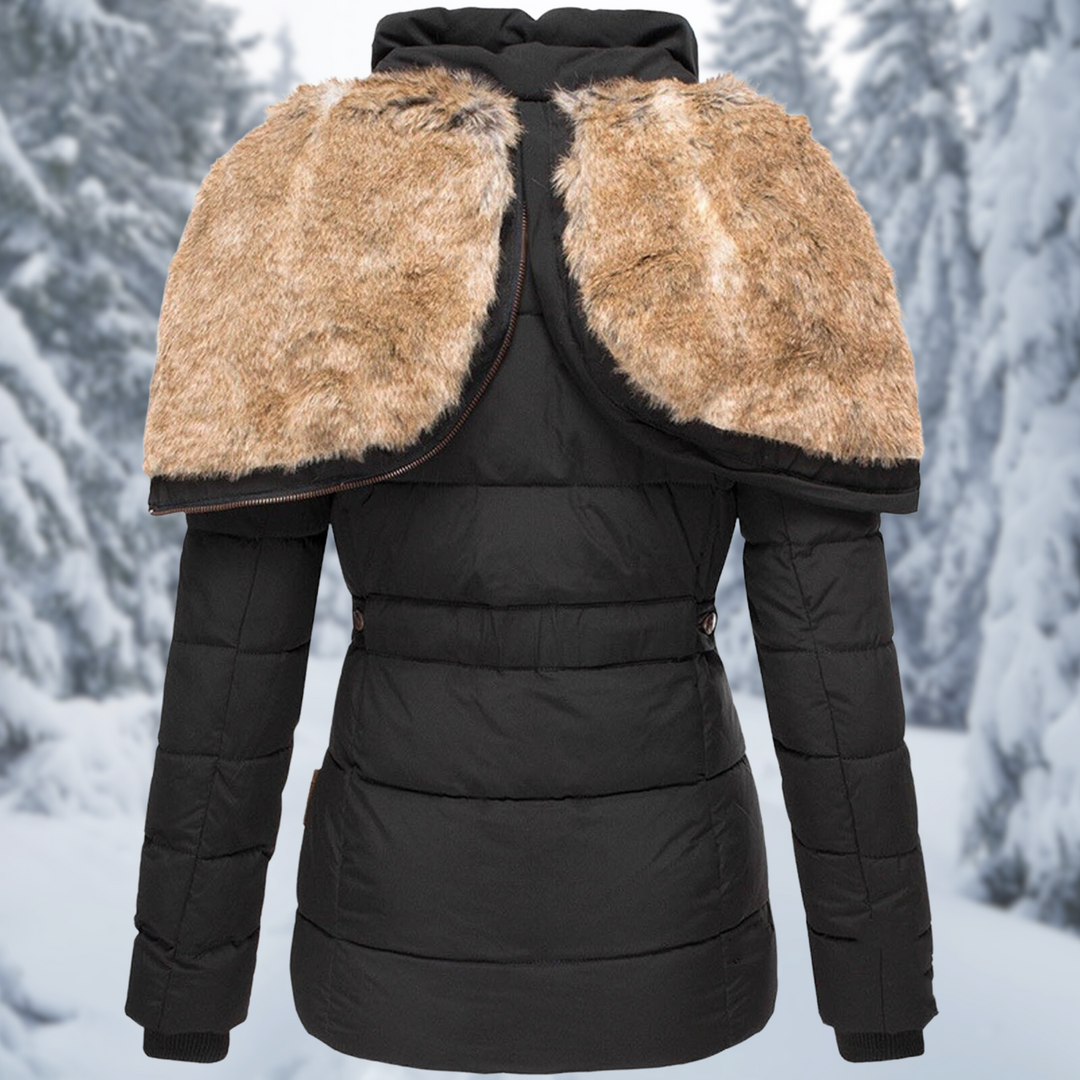 Verena Winterjacke Rückansicht mit abnehmbarer Fellkapuze in Schwarz