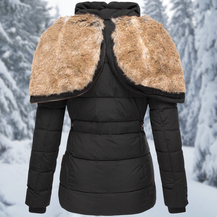 Verena Winterjacke Rückansicht mit abnehmbarer Fellkapuze in Schwarz